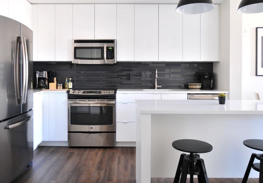 Finger Pulls available on all Thermofoil Products